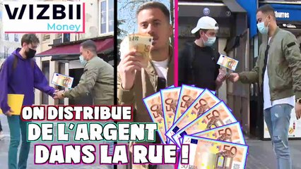 Distribuer de l’argent dans la rue, on aide les étudiants #BackToSchool