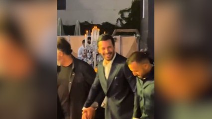 Ferit Kaya'nın düğününde Barış Arduç halay çekti