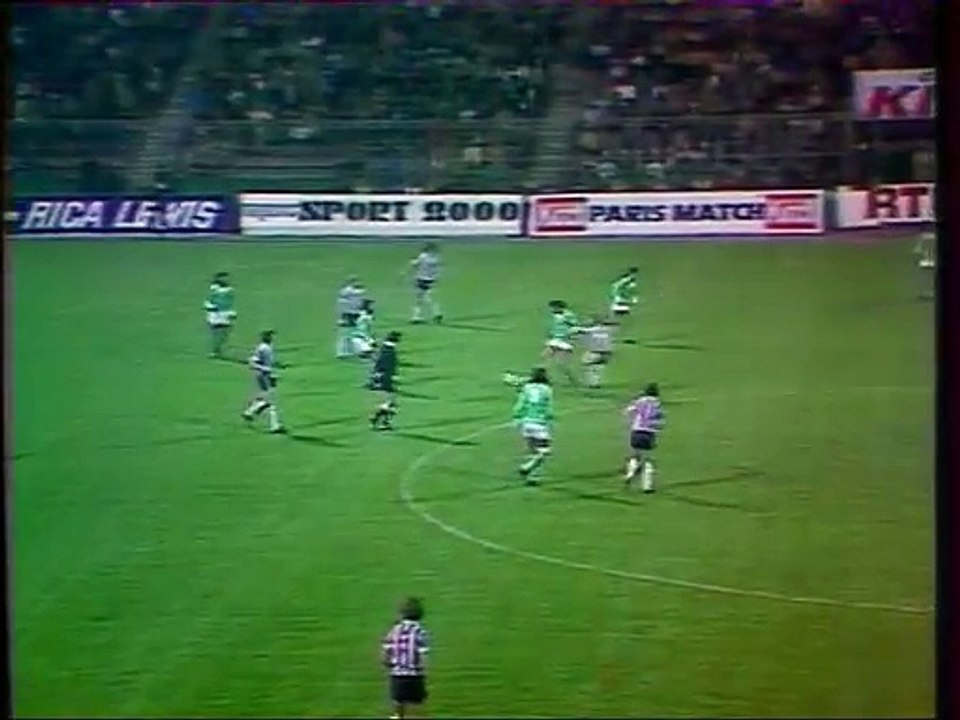 Fanion ASSE Saint-Étienne - Coupe UEFA 1981 - Match Contre St Mirren