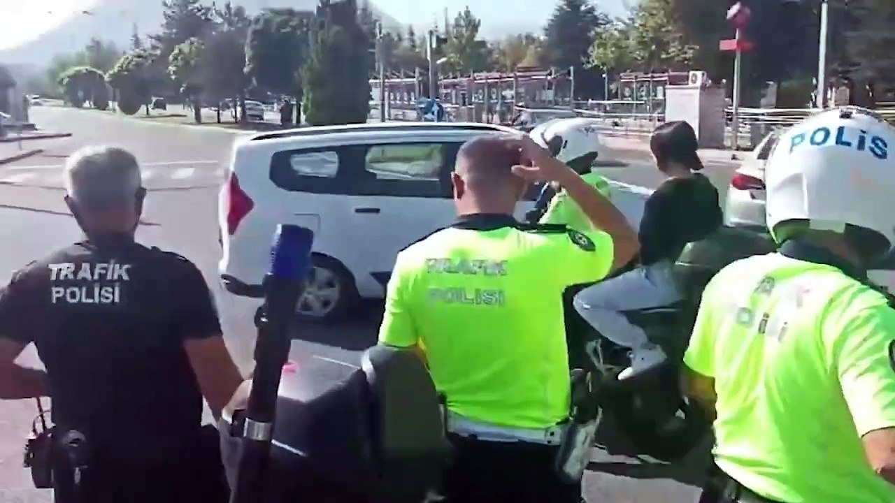 KPSS'ye geç kalan adaylar için polisler seferber oldu!