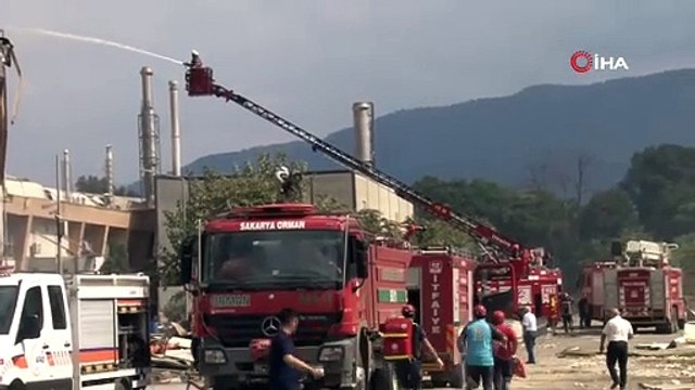 Son dakika | Sakarya'da patlama: Çok sayıda işçi yaralandı! Oba Makarna fabrikası yanıyor