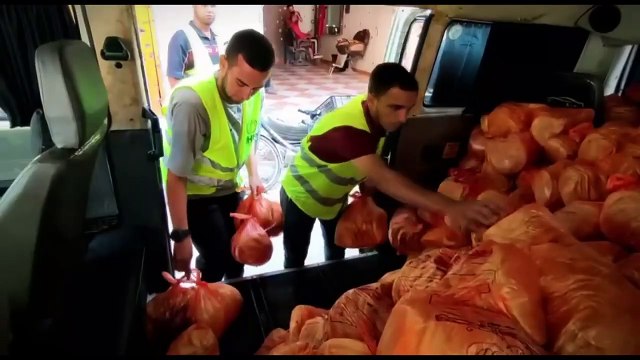 İHH yüz binlerce Gazzeliye insani yardım ulaştırdı