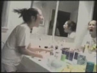 Caméra Cachée ! Découvrez la Vidéo Incroyable 🎥