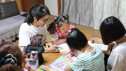 김건희 여사, 장애아동시설 방문..."봉사 이어지는 계기 되길" / YTN