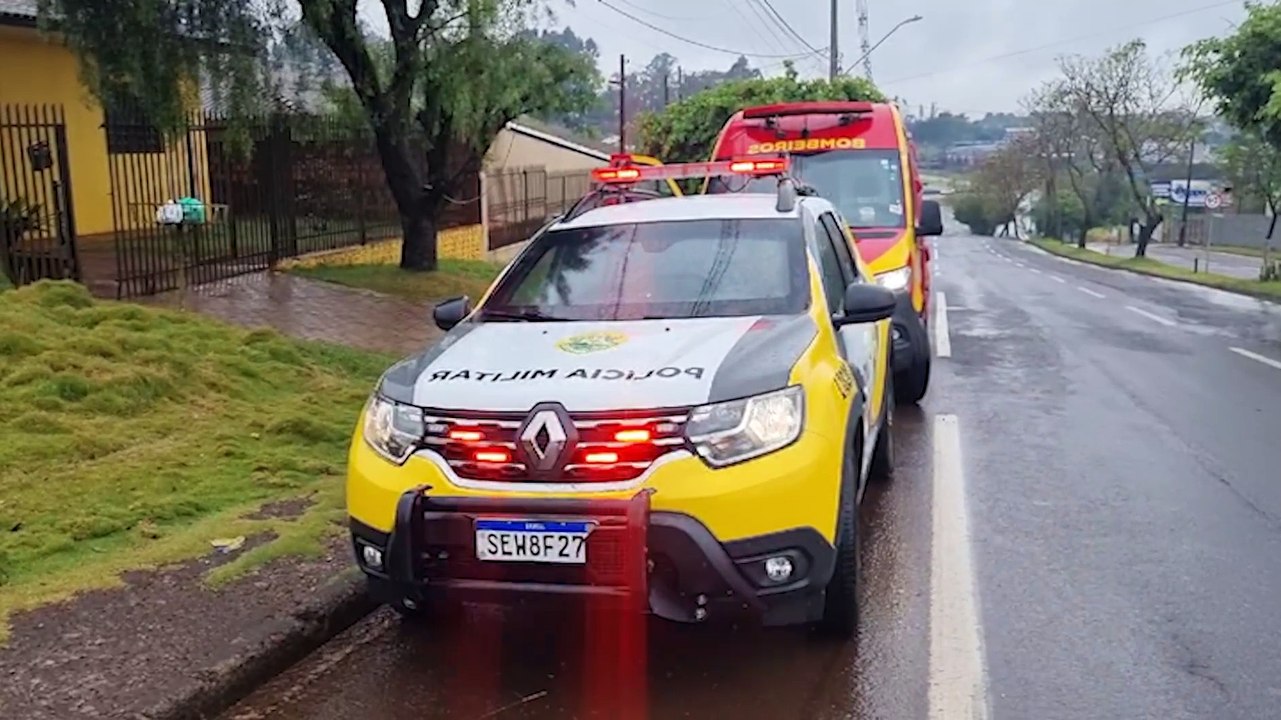Briga entre mãe e filho mobiliza Siate e Polícia Militar na Rua Olindo Periolo