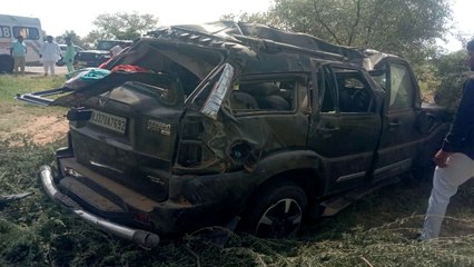 Watch Video: एसयूवी पलटने से चार घायल, दो रैफर