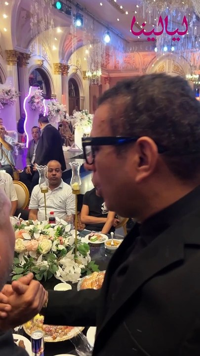 حضور عدد من مطربين المهرجانات في حفل زفاف المطرب عمرو الجزار