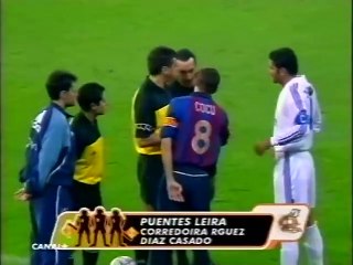 Real Madrid vs. FC Barcelona - La Liga 2001-2002