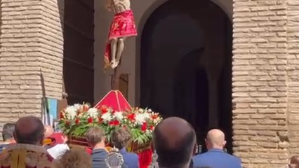 El Cristo del Calvario entra en la iglesia del Salvador de Toledo
