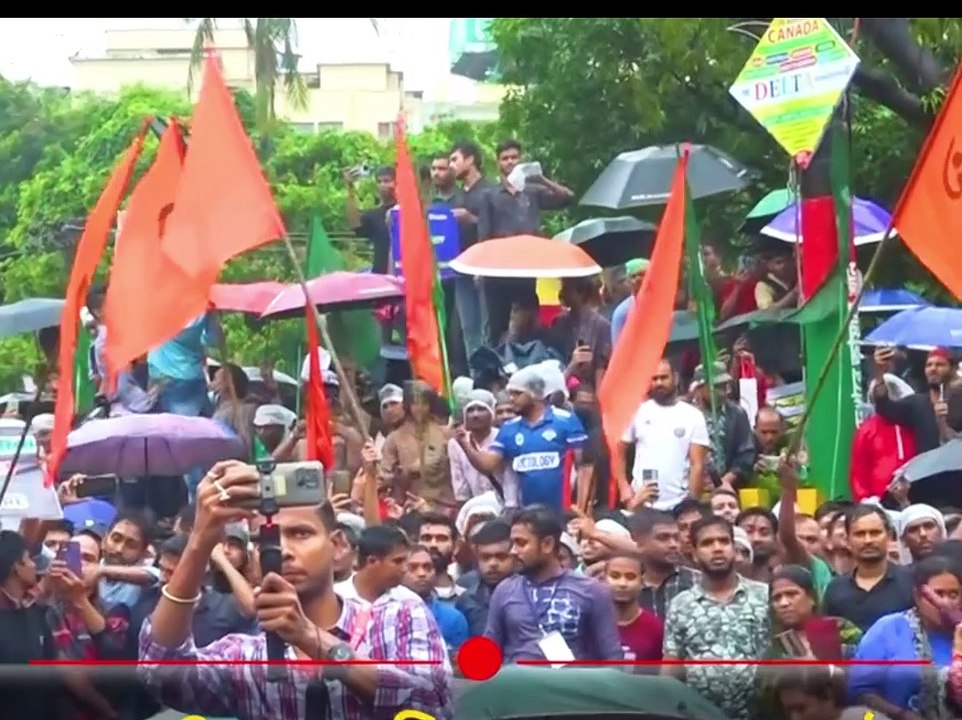 সংখ্যালঘু ইস্যুতে বিক্ষোভে উত্তাল চট্টগ্রাম