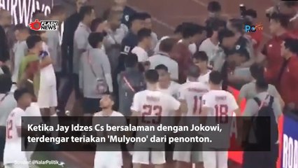 Penonton GBK Soraki Mulyono Saat Presiden Jokowi Sapa Pemain Timnas