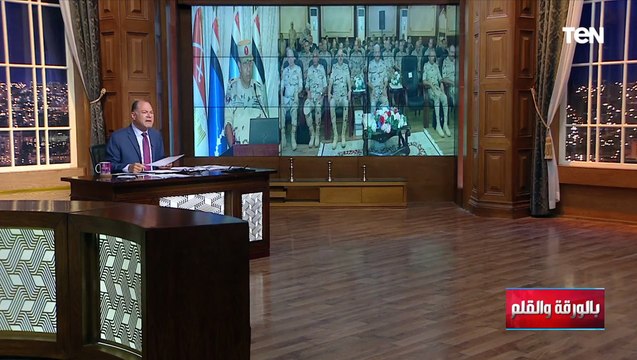وزير الدفاع يتفقد قاعدة محمد نجيب العسكرية وتفاصيل وصول سفينة مساعدات إغاثية للسودان