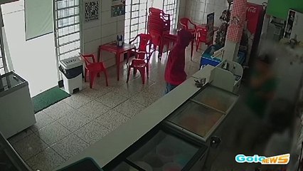 Comerciante corre atrás de ladrão com facão em Goioerê