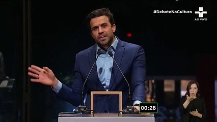 Debate na TV Cultura é interrompido após candidato Pablo Marçal ser atingido por cadeirada