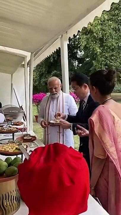 When PM Modi  Japan PM Fumio Kishida had Golgappa