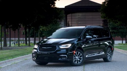 2025 Chrysler Pacifica Plug-in Hybrid Design Preview