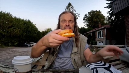 Starbucks Double-Smoked bacon egg breakfast sandwich + Chai latte Review Canada