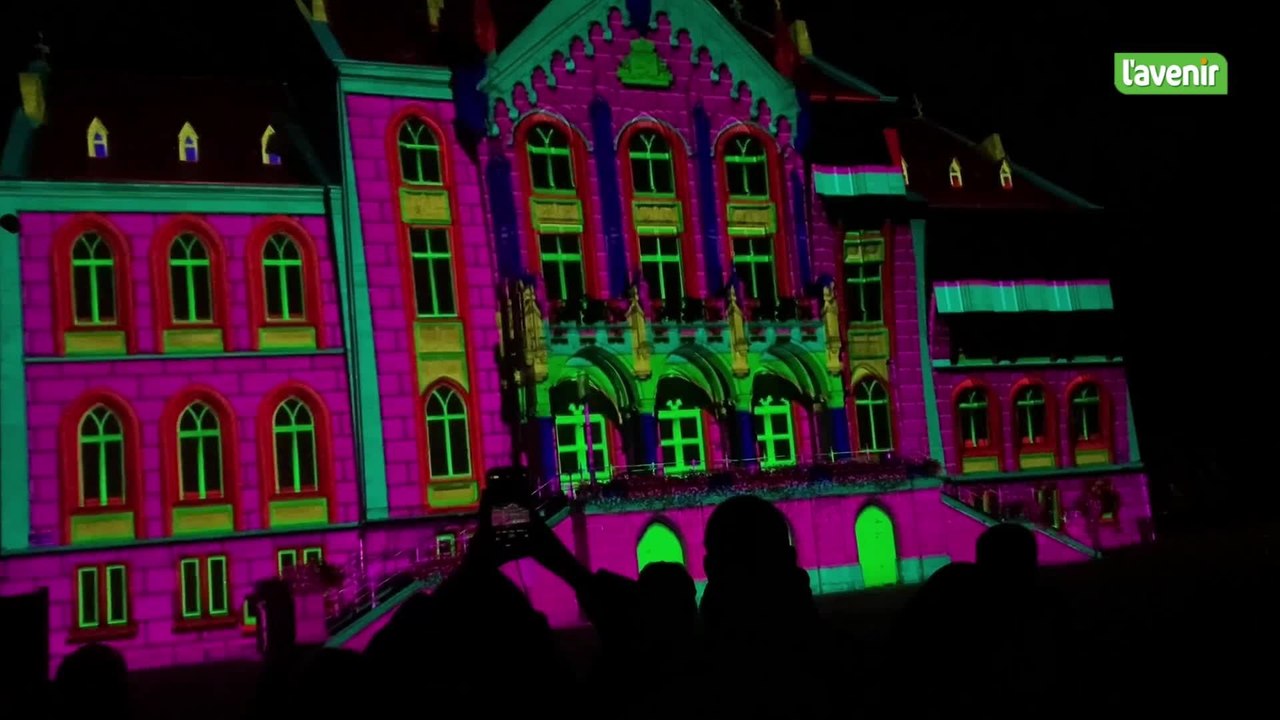 Un mapping géant sur le Palais à Arlon