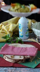 Pasta con fiori di zucca, ricotta e pistacchi