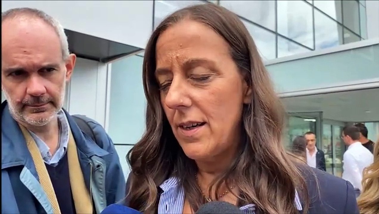 Primo giorno di scuola a Firenze, la sindaca Funaro: "Ius Scholae, avanti sulla cittadinanza onoraria"