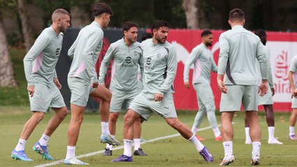 Rossoneri in campo, vigilia di Champions