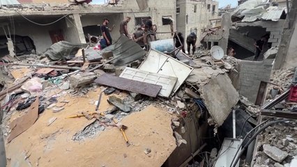 이스라엘군, 가자지구 난민촌 공습 18명 사망 / YTN