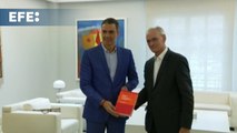 Pedro Sánchez se reúne con el presidente del Consejo Económico y Social (CES), Antón Costas