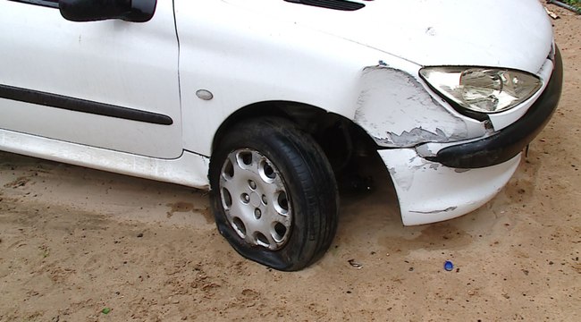 Mulher tem carro roubado quando chegava em casa em Campinas; veja vídeo