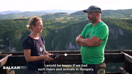 Discover Uvac River Canyon’s Griffon vultures and Pešter Plateau delicacies in Serbia