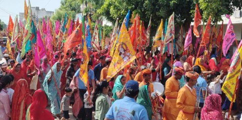 शहर में गूंजा जय श्री श्याम, दौड़ते रवाना हुए खाटूधाम