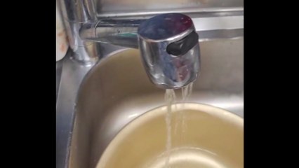 고창군 수백 가구 '단수'..."배수지 수위 내려가" / YTN