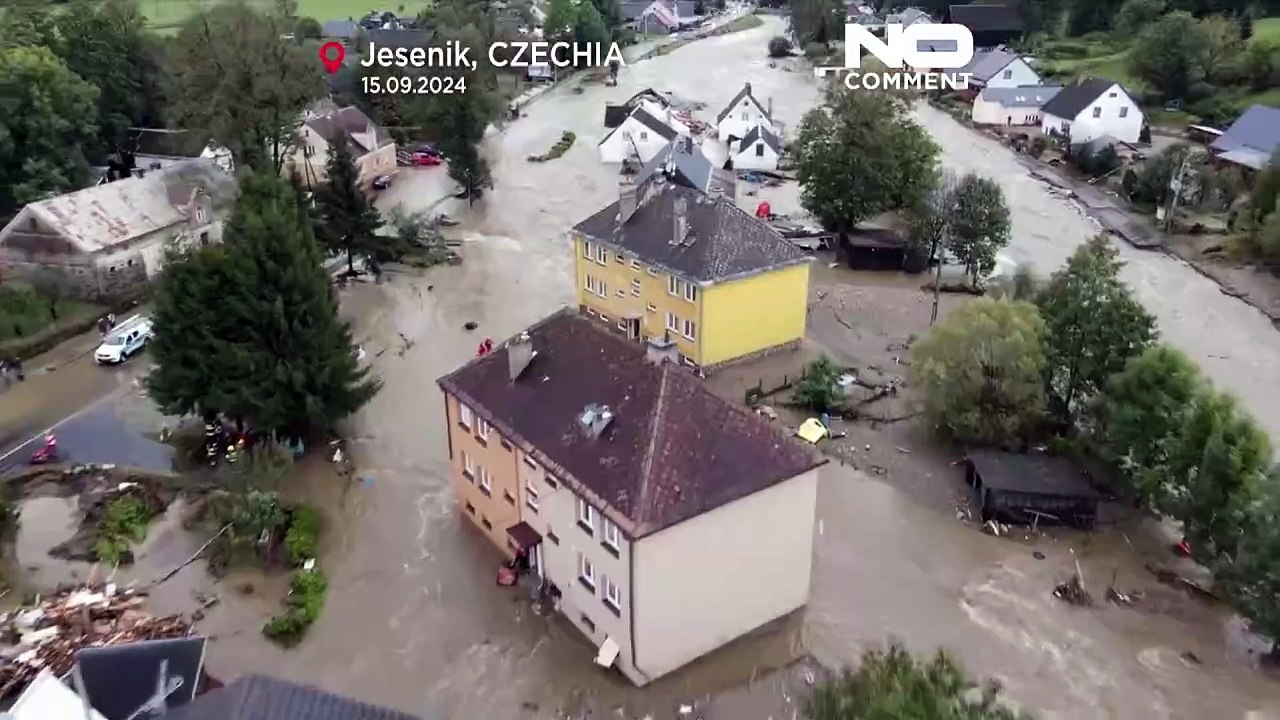 Jahrhunderthochwasser in Tschechien: Tausende müssen fliehen