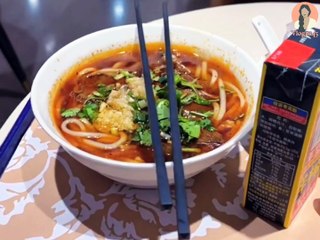 Solo Concert Adventure in Yunnan! Flying  Alone Exploring and Unexpected Surprises!    Description: Join me as I fly solo to Yunnan to attend a concert and explore the beautiful  city!  From waking up at 5 AM to catch a flight.