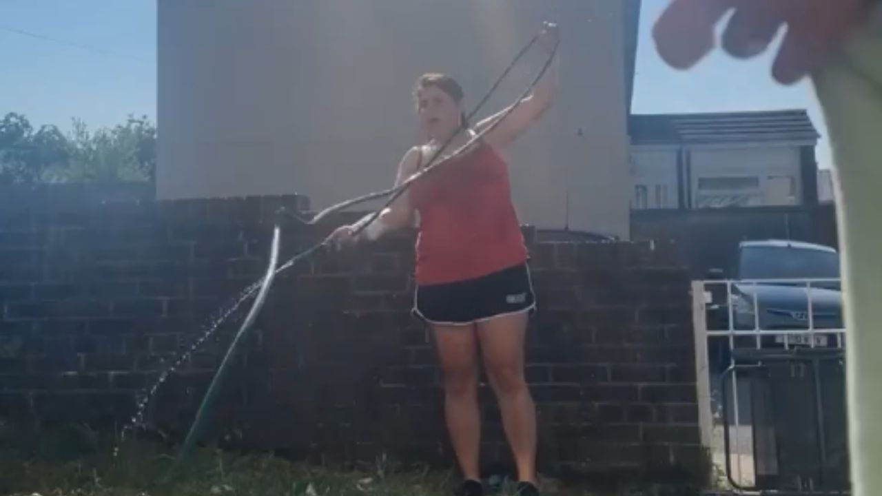 Hilarious gardening disaster proves that what can go wrong will go wrong