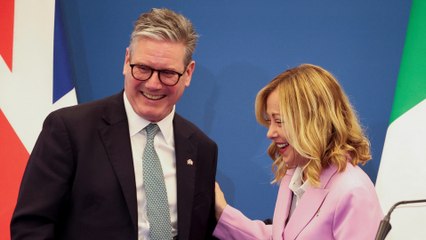 Starmer se reúne en Roma con Meloni: "Italia ha logrado una drástica reducción de la inmigración ilegal"