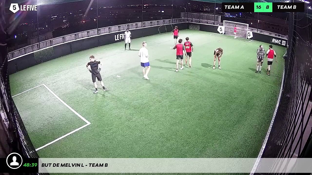 But de Melvin L - Team B