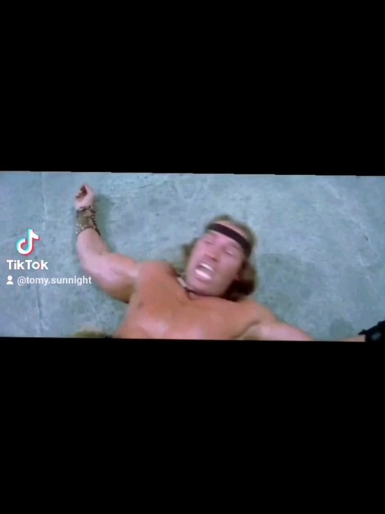 #rose #arnoldswarzenager #katewinslet #funnyvideo #cute #art #edit #lol #sn2sg #sunnight #sunnightmusic #sway #spin #dance #letmechaseyou #movie #sunnightpop #sunnightblues #orbit #havingfun #play #wow #dúo #humor #titanic #hercules #wow #haha #cinema