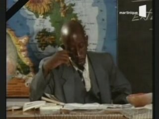 AIME CESAIRE Ext."DISCOURS SUR LE COLONIALISME" ( scène)