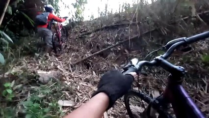 Gowes cari jalan pintas