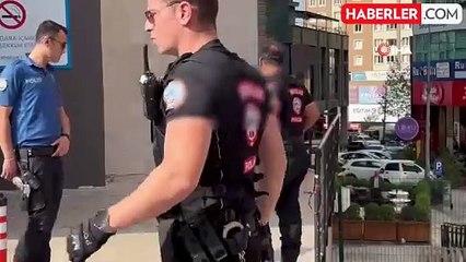 Kolonya içip kendini kaybetti! Bıçakla kolunu kesmeye başladı