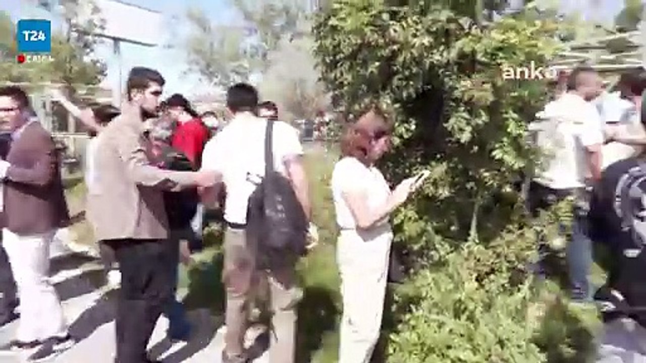 Fernas Madencilik işçileri eylemde | Polis önce “Kimseyi ters kelepçeyle gözaltına almıyoruz” dedi sonra ters kelepçe yapıldı!