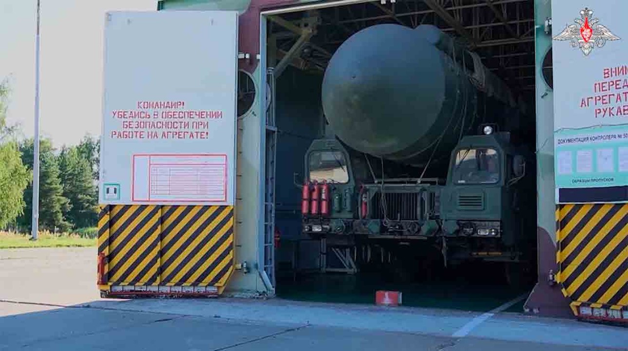 致命的なミサイル！ロシアが核ミサイルの操作映像を公開