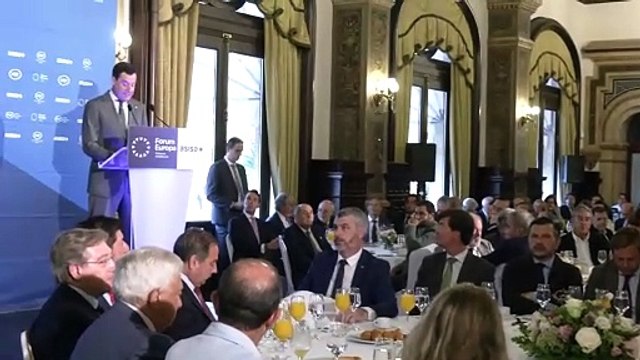 Moreno convocará a los portavoces de los grupos para informarles de su reunión con Sánchez