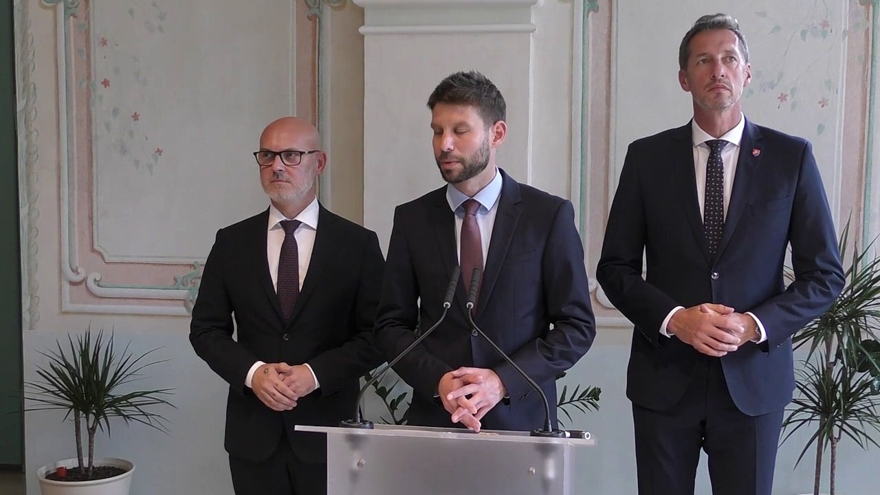 ZÁZNAM: Opozícia ľutuje,že prezident nezorganizoval spoločné koalično-opozičné stretnutie