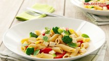 Penne Singulérico com Brócolis, Tomatinhos, Queijo Minas e Manjericão