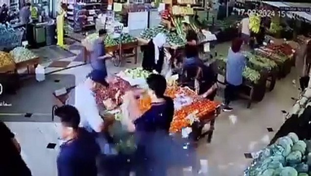 Israël : Regardez les images incroyables des bipeurs des membres du Hezbollah qui explosent faisant des dizaines de blessés dans la banlieue sud de Beyrouth