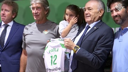 Conoce a Paola, la Ficha Estrella del Betis 2025 ⚽