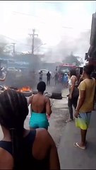 下载视频: Manifestantes na Lagoa da Paixão são atingidos por bala de borracha