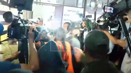 Así llegaron a su audiencia cautelar las dos trabajadoras de limpieza acusadas de cargar droga a un avión de BoA