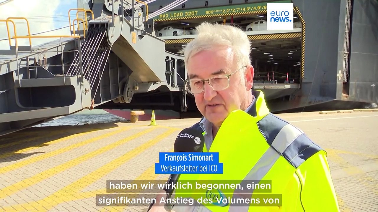 Elektroautos an einem Hafen in Belgien: 'Bestellt und nicht abgeholt'